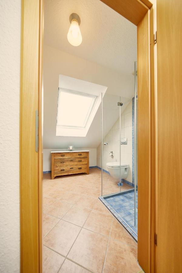 Apartment Raffael 100 Qm, 2 Grosse Betten Im Wohnzimmer *